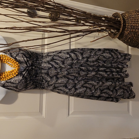 Summer Dress - Picture 2 of 4